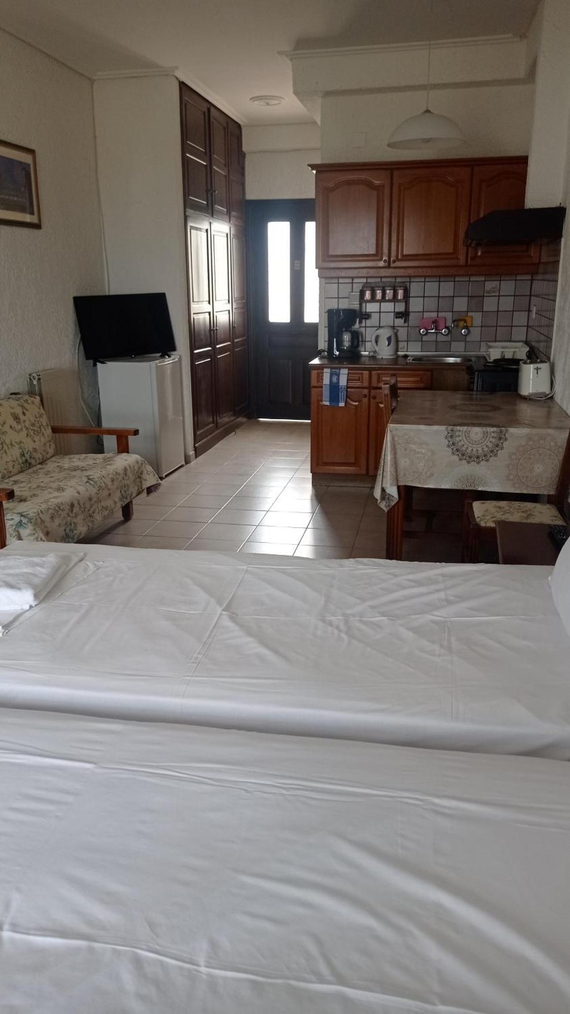 Hotel Apartment Agios Konstantinos Екстериор снимка
